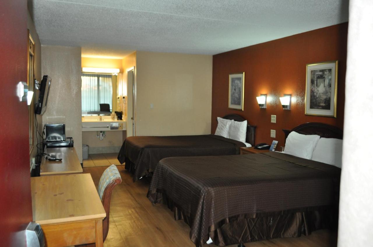 Bestway Inn - Madison Bagian luar foto