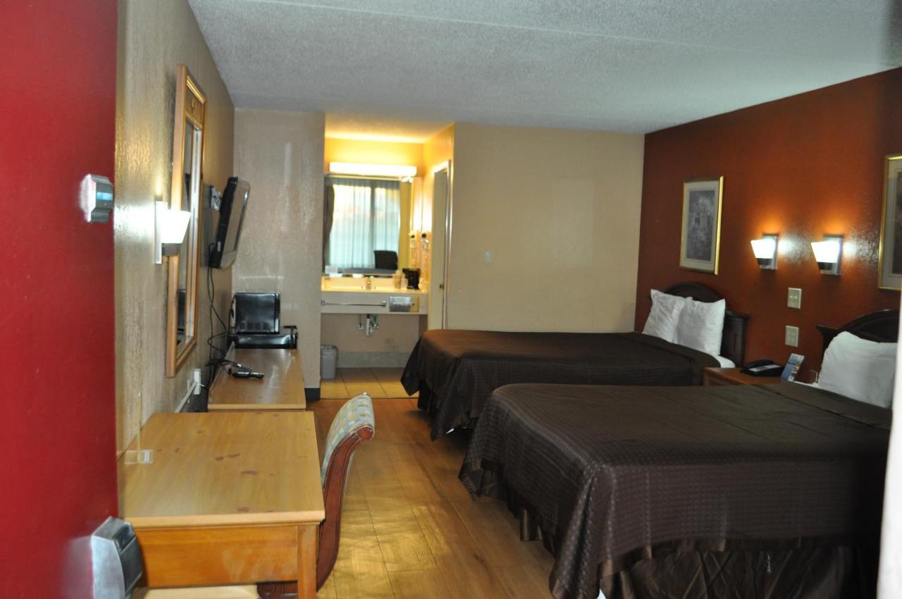 Bestway Inn - Madison Bagian luar foto