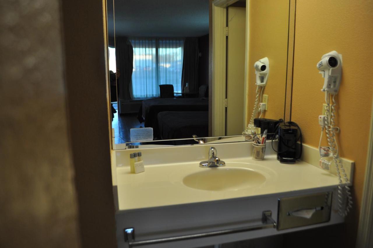 Bestway Inn - Madison Bagian luar foto