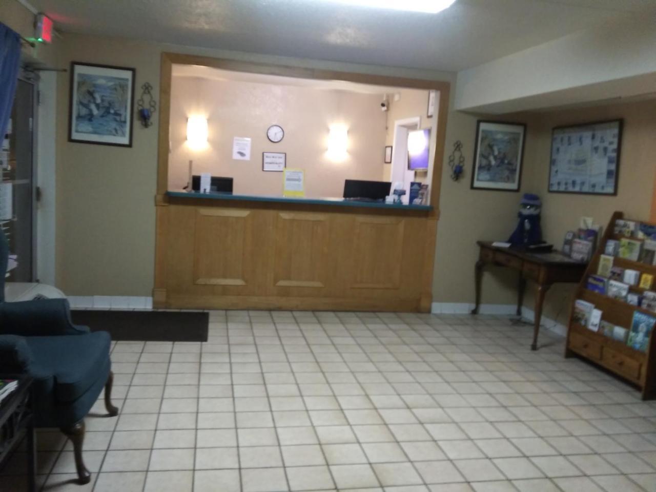 Bestway Inn - Madison Bagian luar foto