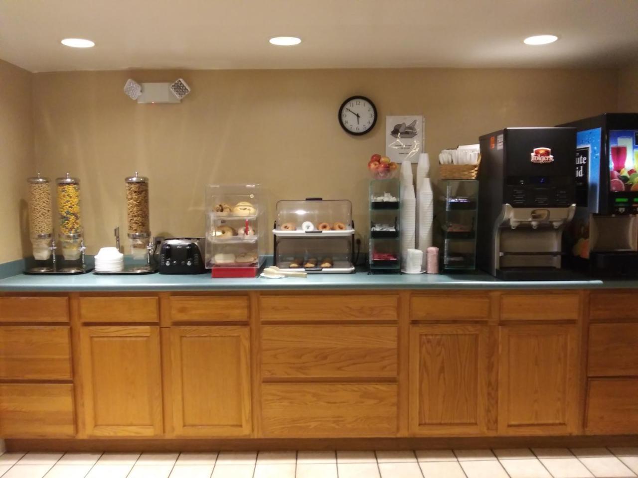 Bestway Inn - Madison Bagian luar foto