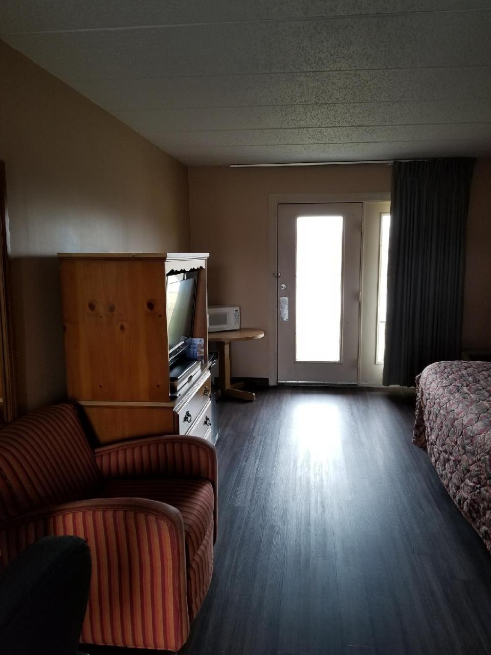 Bestway Inn - Madison Bagian luar foto